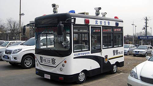 移動(dòng)警務(wù)室武安縣交警隊(duì)配備現(xiàn)場