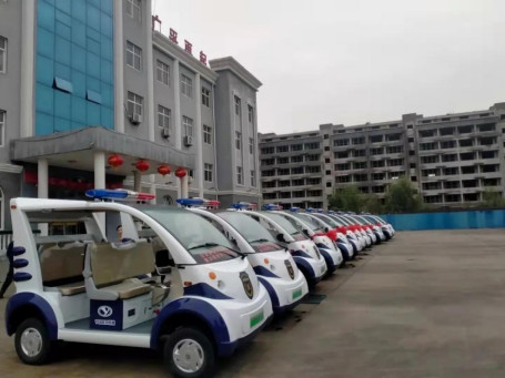 躍迪電動(dòng)警用巡邏車批量發(fā)車一順勢而為 蓄勢待發(fā)