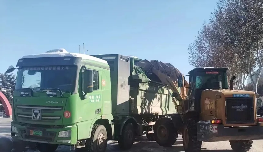 性能無敵，綠色出擊-躍迪新能源渣土自卸車