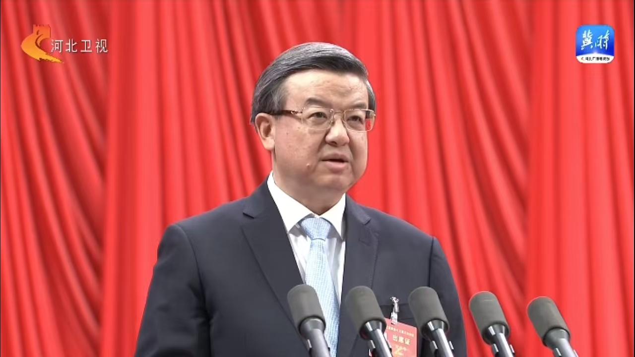 河北省政協(xié)十三屆三次會議開幕：河北省政協(xié)委員、躍迪集團董事長呂洪濤參加會議并接受采訪