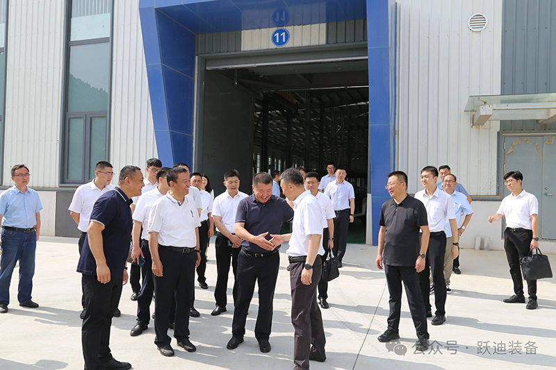 中國重汽集團董事長劉正濤到躍迪集團調(diào)研